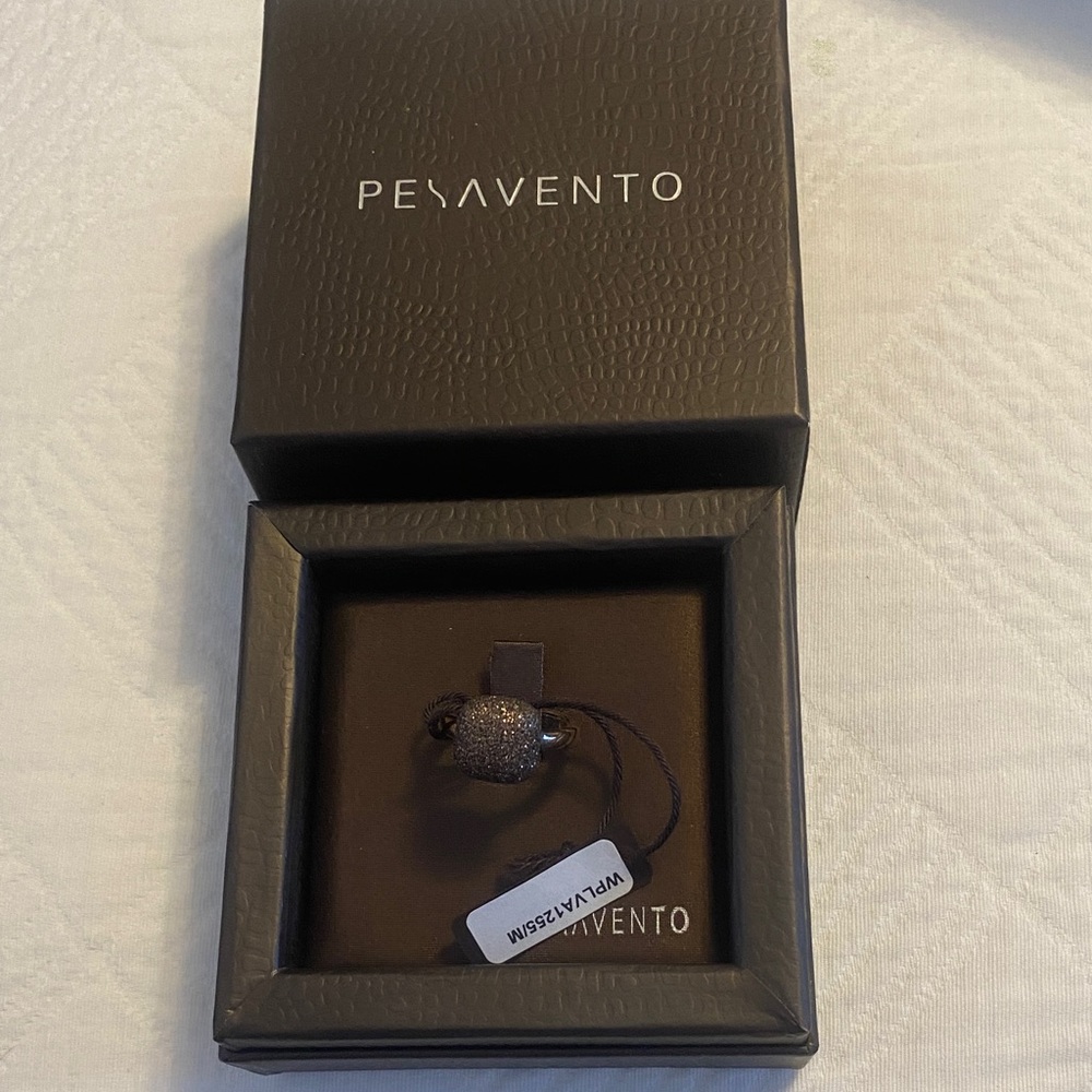 Pesavento brown diamond dust ring in size 7 medium New with tag! Never used